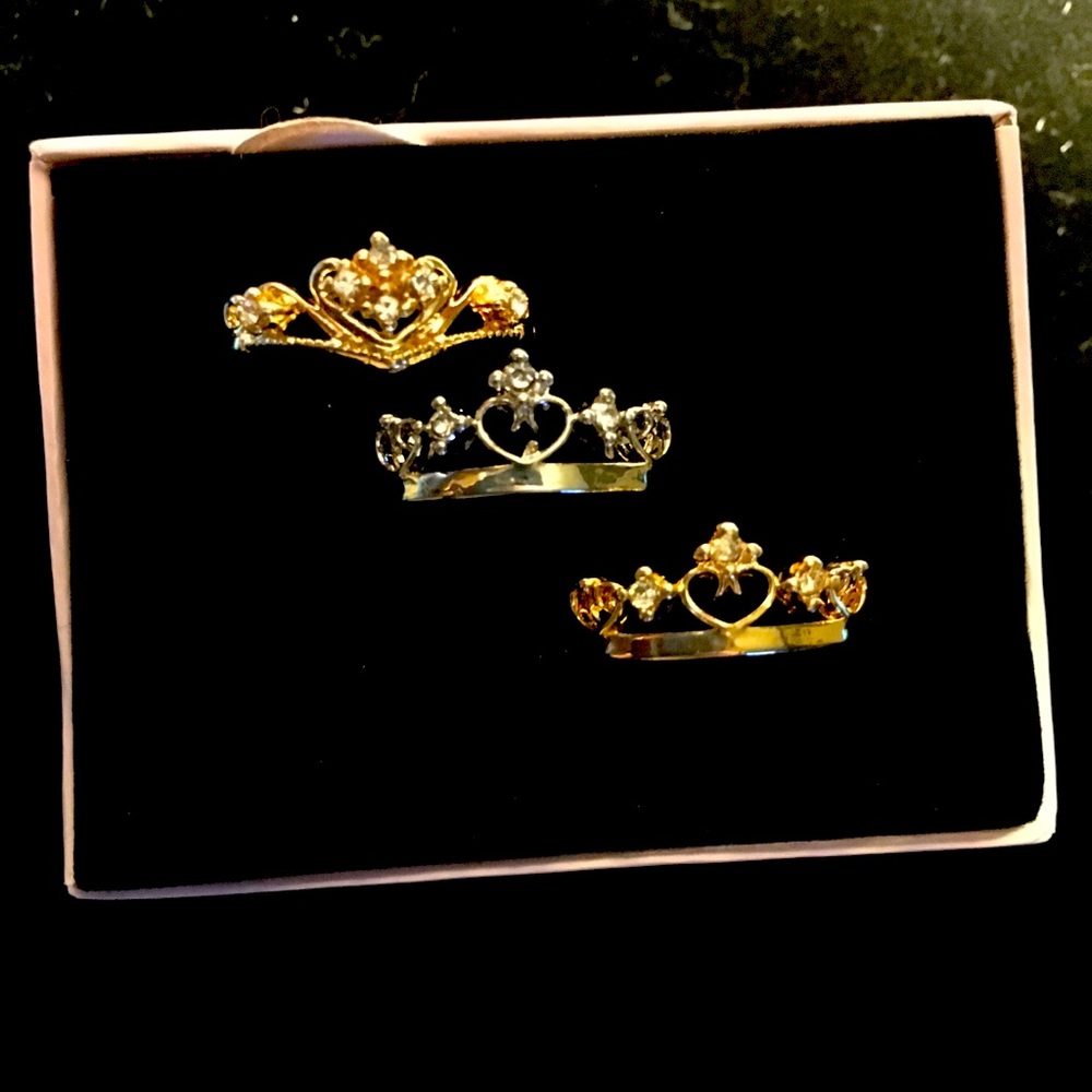 Lot of3 stainless steel Queen crown rings size 8